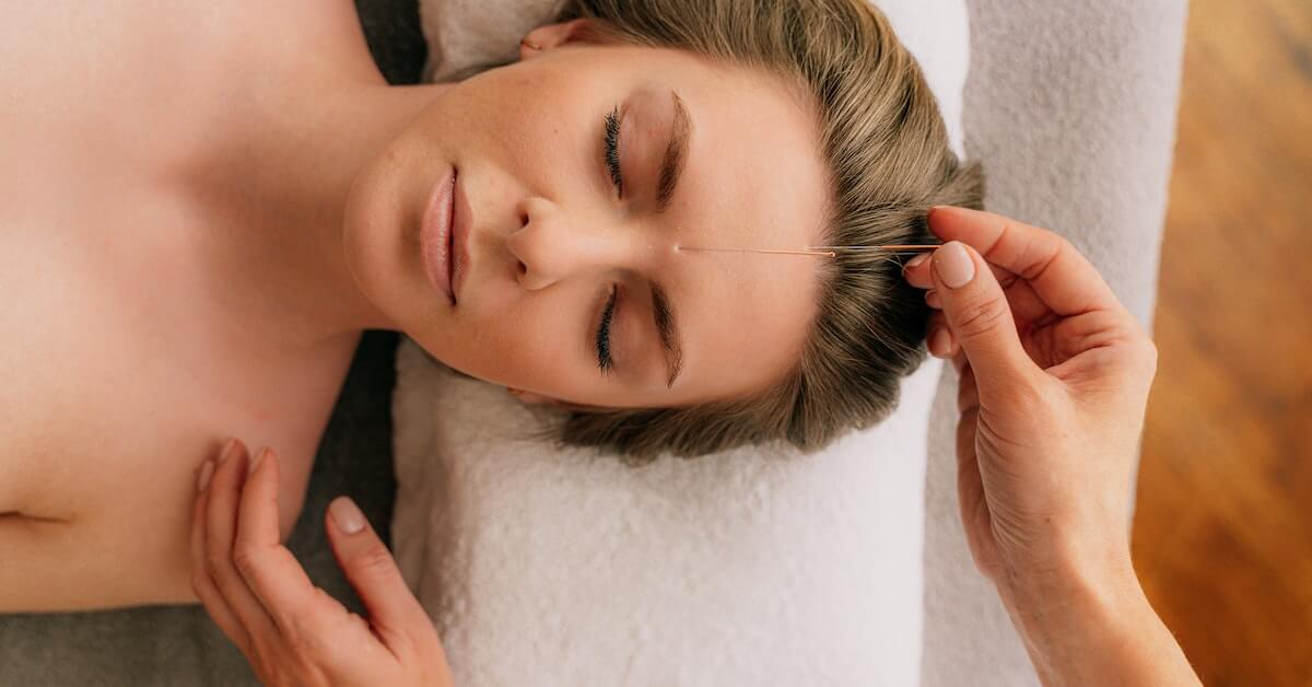 Does Acupuncture Hurt? Demystifying the Mystery - American Institute of Alternative Medicine
